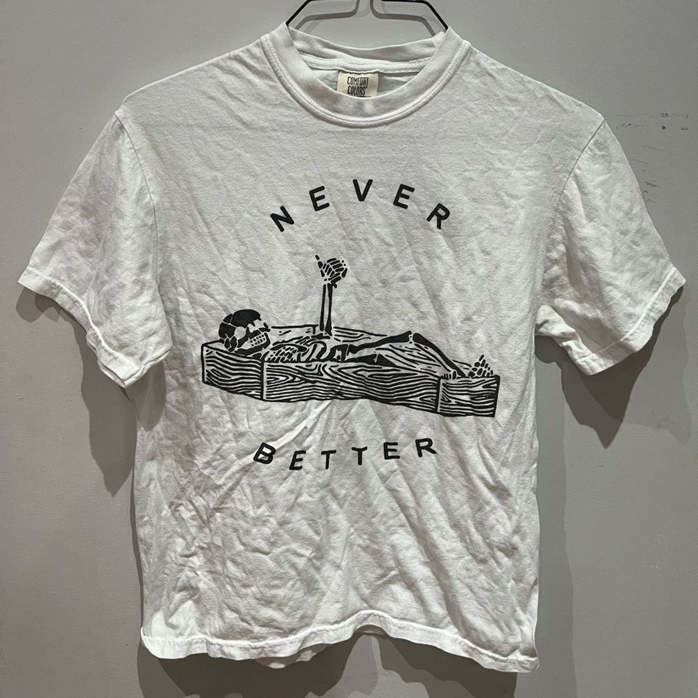 Comfort Colors Skeleton in Coffin Shirt